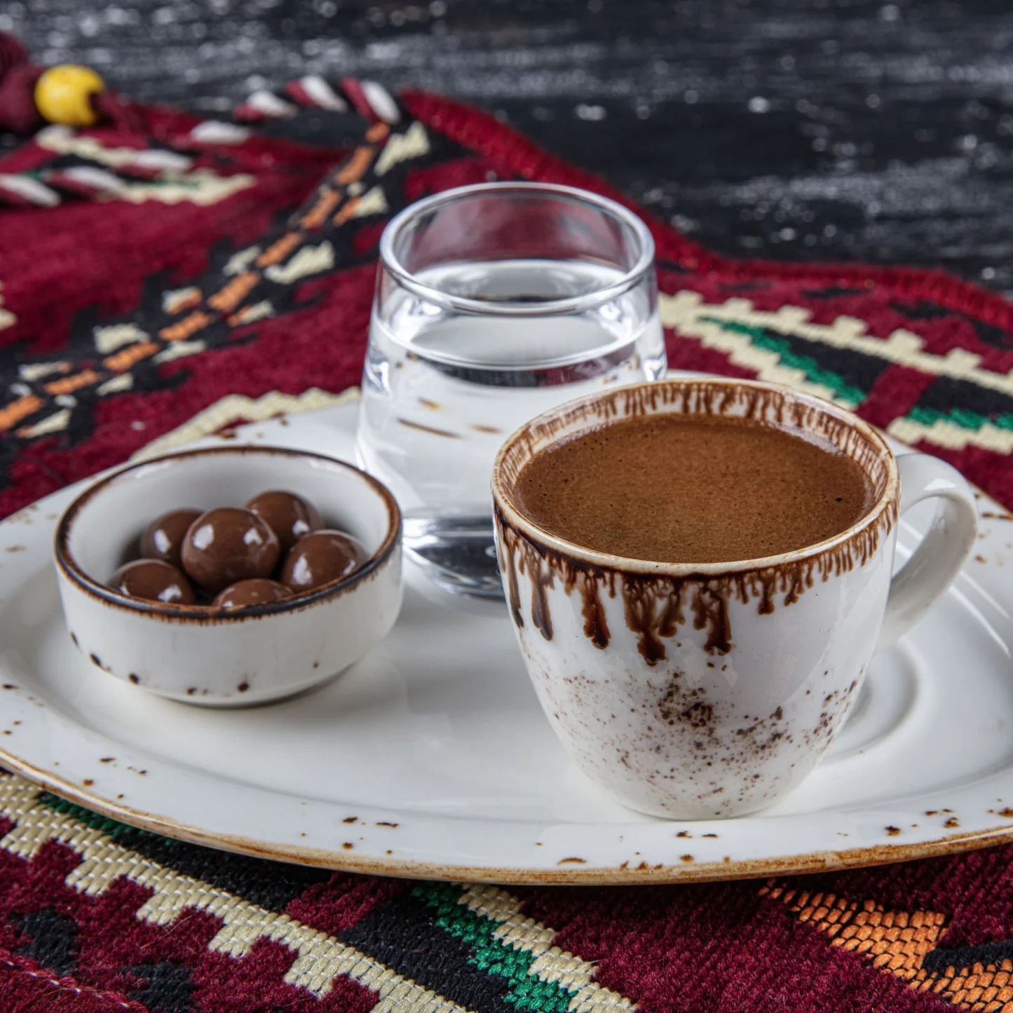 Damla Sakızlı Türk Kahvesi